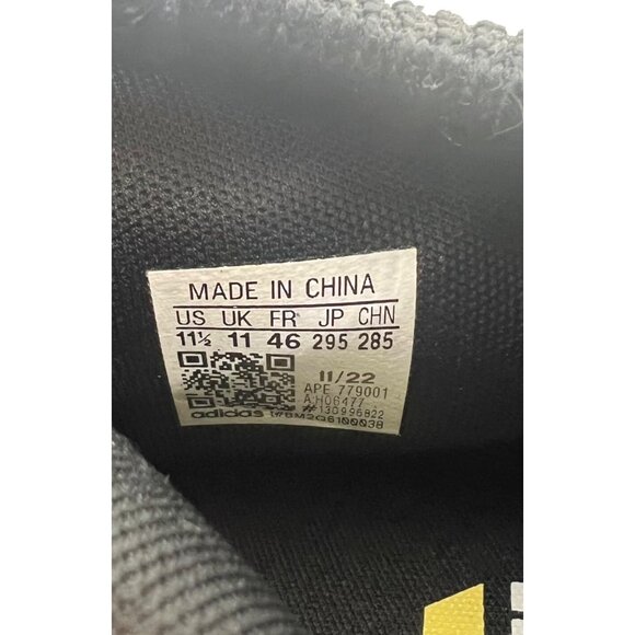 Adidas Young Boost Mens Basketball Shoes Black & White Knit Size 11.5 - Picture 15 of 15